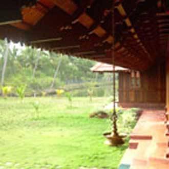 Kondai Lip Hotel Alappuzha Exterior photo