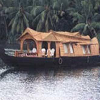 Kondai Lip Hotel Alappuzha Exterior photo